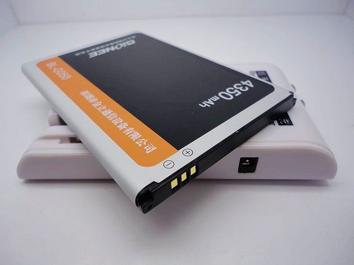 Mua Ngay Pin GiONEE V185 Mã BL-G050 4350mAh Mua Ngay Pin GiONEE V185 Mã BL-G050 4350mAh Được Phụ Kiện Dế Xinh Bảo Hành Chu Đáo 1 Đổi 1 Trong Thời Gian Bảo Hành Gặp Lỗi
