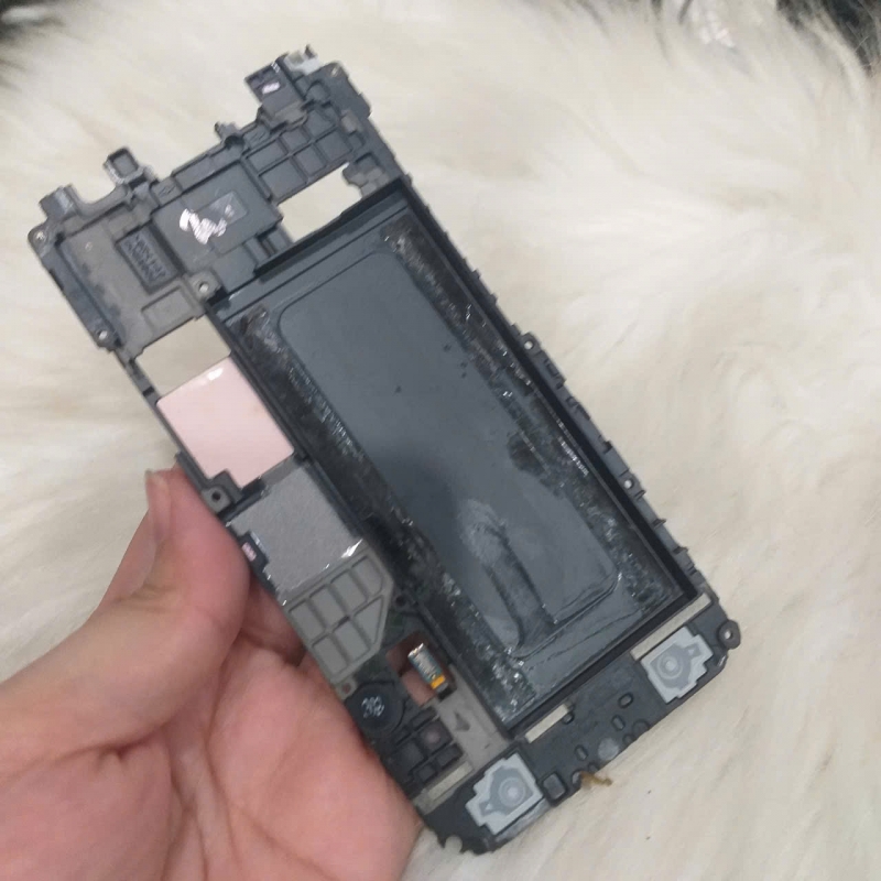 Khung Sườn Benzen Sườn Màn Hình Samsung S7 Active Zin Tháo Máy