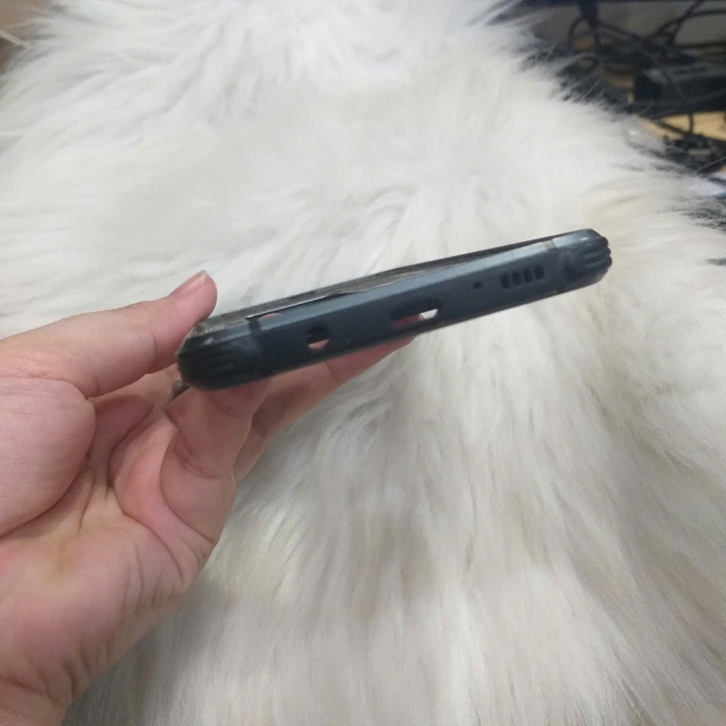 Khung Sườn Benzen Sườn Màn Hình Samsung S8 Active Zin Tháo Máy