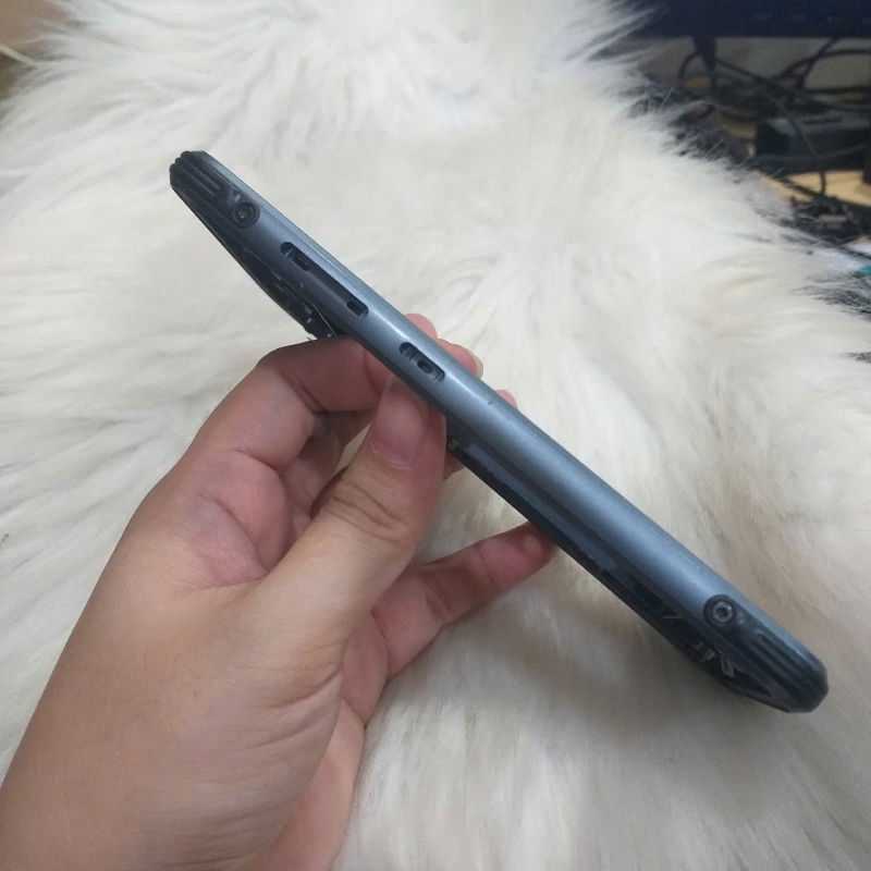 Khung Sườn Benzen Sườn Màn Hình Samsung S8 Active Zin Tháo Máy