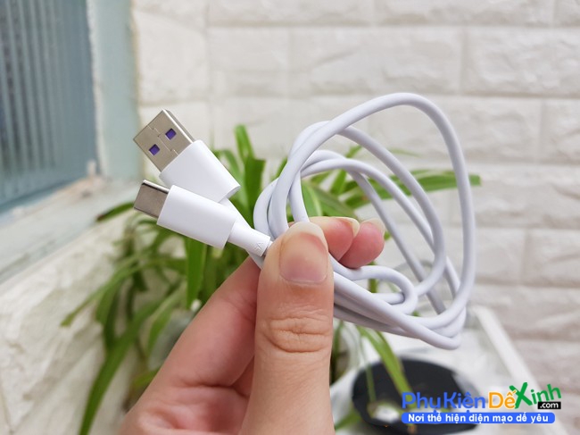 Dây Cáp Sạc Huawei P9 Chuẩn Type C Chính Hãng Huawei Cáp Sạc Huawei P9 Chuẩn Type C Chính Hãng cung cấp mức năng lượng cao hơn rất nhiều, lên đến 5V và 2A, so với mức 5V và 1,8A của phiên bản USB trước đó.
