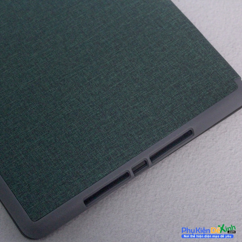 Bao Da iPad 9.7 Hiệu Mutural Design Case Chính Hãng được thiết kế 2 bề mặt vải cùng màu trang trí xung quanh đường viền đen rất chắc chắn, bên trong có lớp đệm thoát nhiệt tốt. 