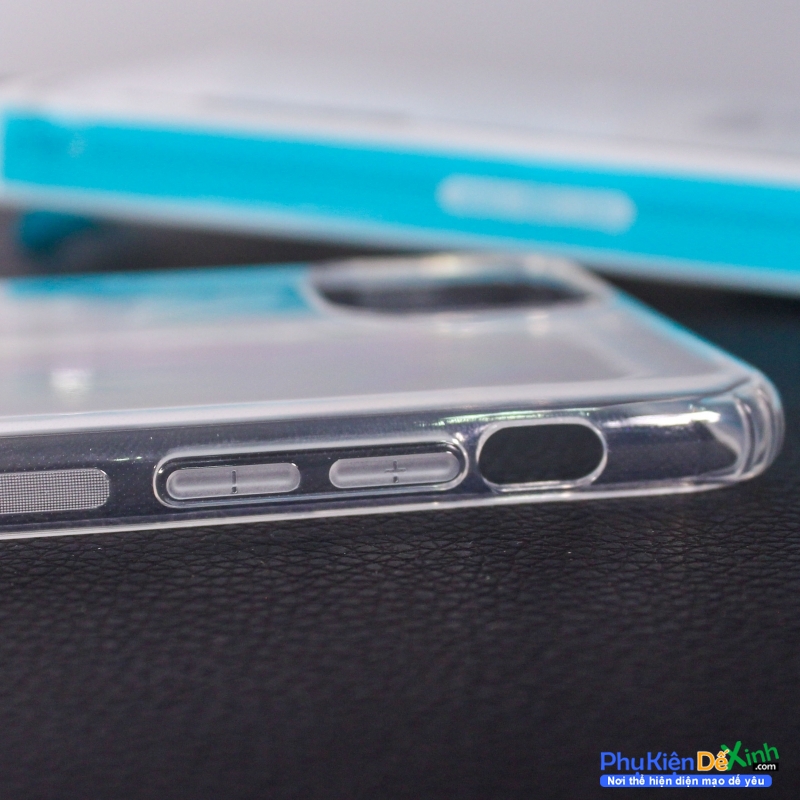 Ốp Lưng iPhone 11 Pro Dẻo trong suốt hiệu Nillkin với diện mạo siêu mỏng, gọn nhẹ sẽ giúp bạn có cảm giác nhẹ dàng khi cầm trên tay, bên cạnh đó việc ôm sát thân máy bảo vệ tuyệt đối các góc cạnh của máy không bị trầy ...