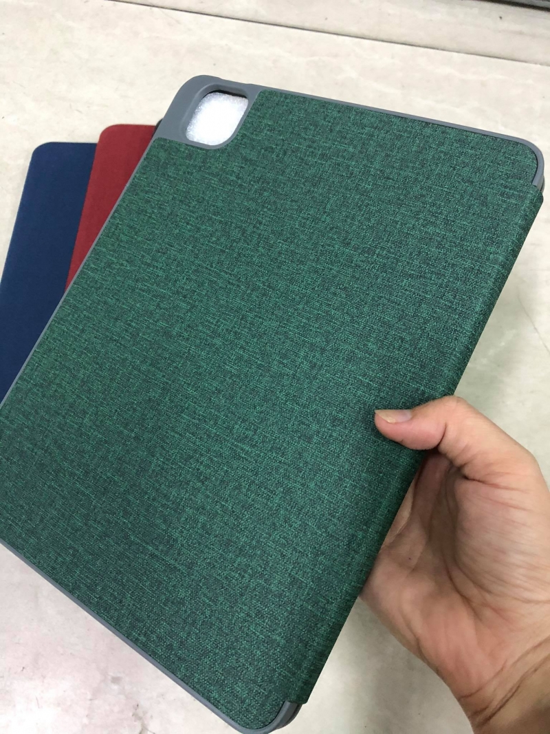 Bao Da iPad Pro 11 2021 Leather Case Hiệu Mutural Chính Hãng làm bằng chất liệu vải và tpu cao cấp, thiết kế dạng chống sốc, có khay đựng bút, chức năng đóng tắt màn hình, rất đa năng và tiện dụng