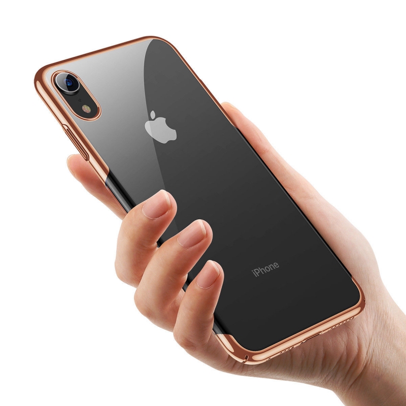 Ốp Lưng Viền Màu iPhone XS Max Dạng Cứng Hiệu Baseus Glitter có thiết kế mặt lưng trong suốt hoàn toàn lộ nguyên bản mặt lưng của máy đẹp và sang hơn khi điểm nhấn là lớp viền màu bóng sắc sảo.