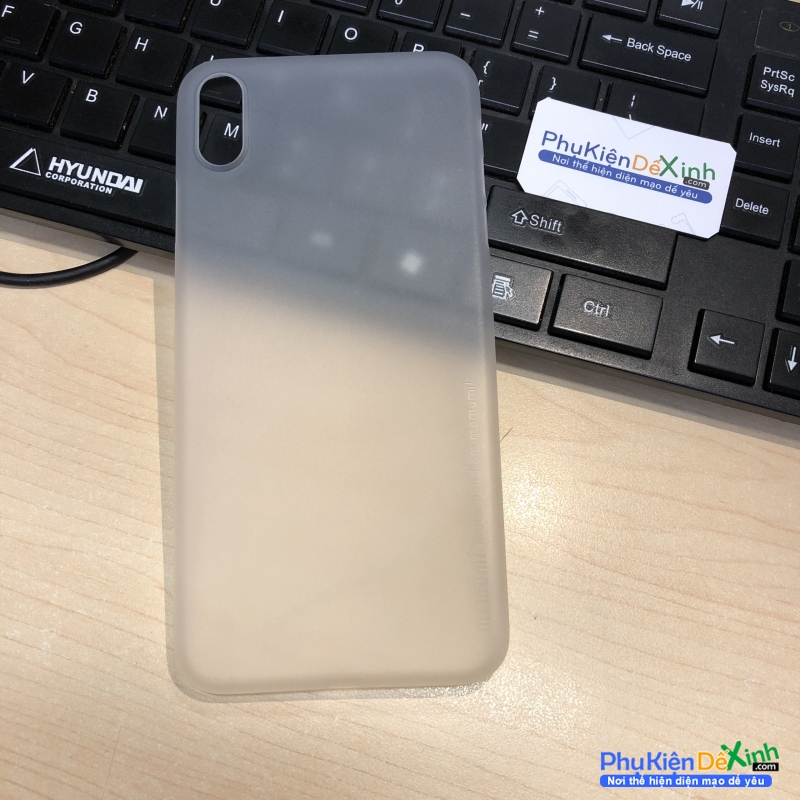 Ốp Lưng iPhone Xs Max Dạng Nhám Siêu Mỏng Hiệu Memumi được làm bằng nhựa nhám mờ siêu mỏng có độ đàn hồi tốt, nhiều màu sắc mặc khác có khả năng chống trầy và điều đặc biệt nó có thể tô điểm làm nổi bật cho iPhone Xs