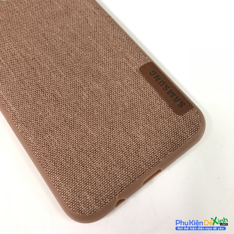 Ốp Lưng Samsung Galaxy J7 Pro Dạng Vải Cao Cấp Giá Rẻ phía bên trong được làm bằng chất liệu dạng vải, phí ngoài thân ốp là silicon giúp bạn bảo vệ toàn diện mọi góc cạnh của máy rất tốt
