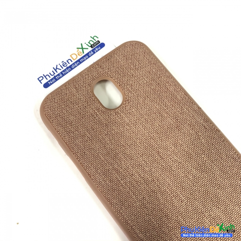 Ốp Lưng Samsung Galaxy J7 Pro Dạng Vải Cao Cấp Giá Rẻ phía bên trong được làm bằng chất liệu dạng vải, phí ngoài thân ốp là silicon giúp bạn bảo vệ toàn diện mọi góc cạnh của máy rất tốt